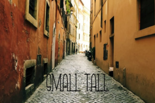 Small Tall: A Display Font for Impactful Digital Communication